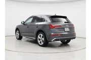 $27998 : Audi Q5 2023 AWD quattro S l thumbnail