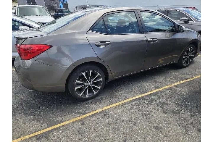 $16950 : Toyota Corolla 2017 SE 4dr S image 5