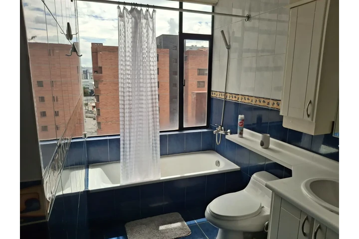 $550 : SUITE AMOBLADA CALLE FINLANDIA image 5