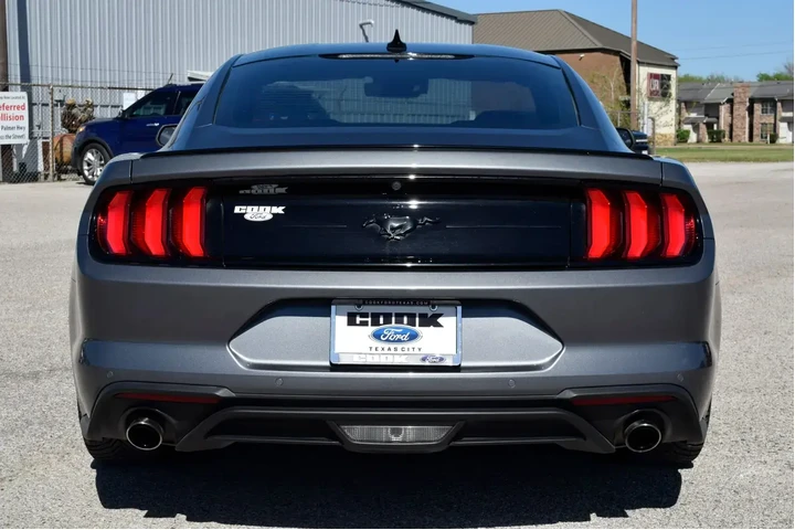 $22483 : Ford Mustang 2023 EcoBoost 2 image 5