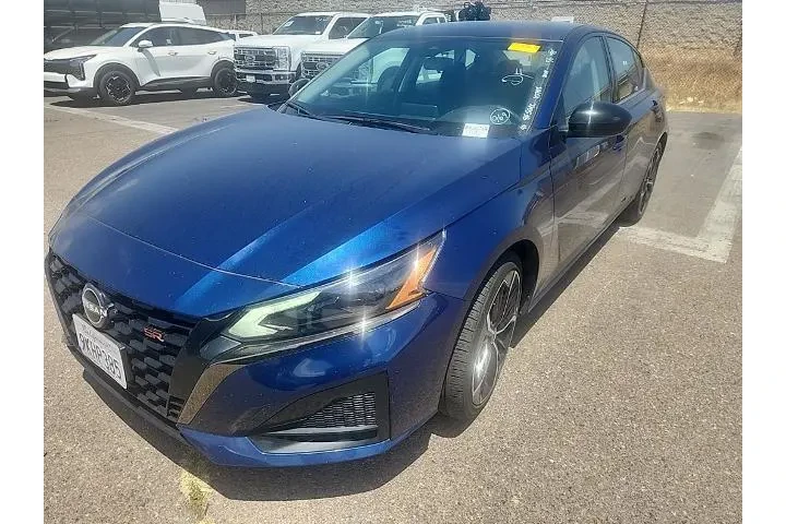 $21991 : Nissan Altima 2024 2.5 SR 4d image 4