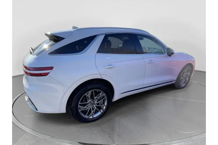 $39995 : Genesis GV70 2025 AWD 2.5T S image 8