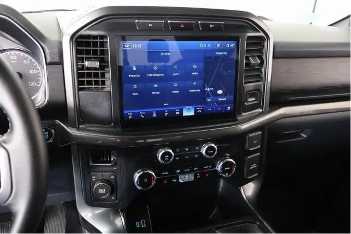 $36688 : Ford F-150 2023 4x4 XLT 4dr image 5