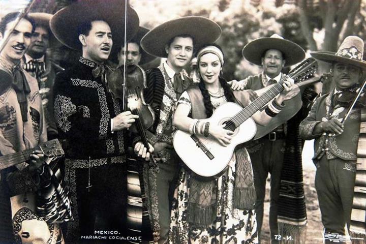 Mariachi nuevo Jalisco image 2