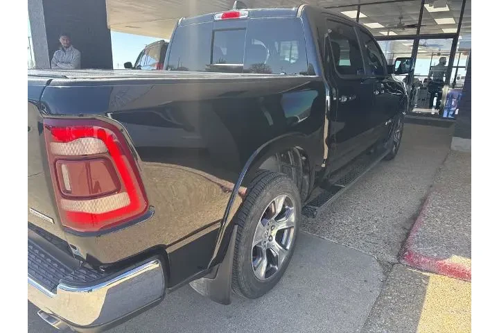$28585 : Ram 1500 2020 4x2 Laramie 4d image 5
