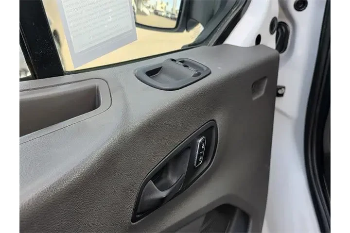 $36995 : Ford Transit 2022 350 HD 2dr image 9