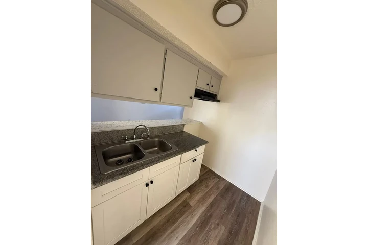 $1100 : Apartamento Disponible image 4