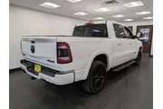 $39900 : Ram 1500 2022 4x4 Laramie 4d thumbnail