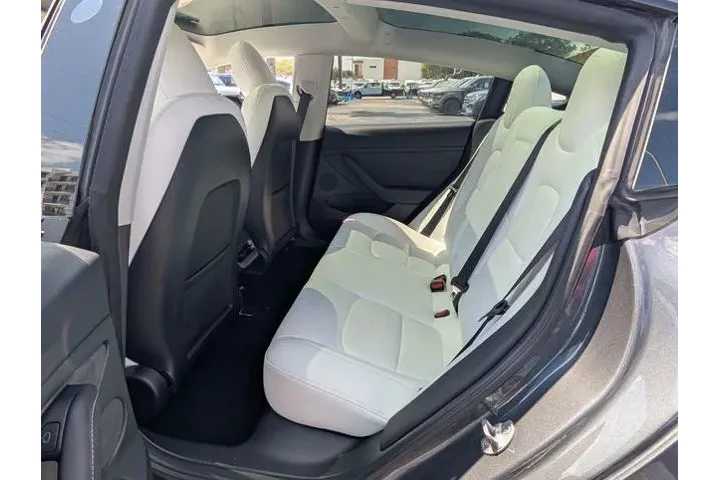 $26998 : Tesla Model 3 2023 4dr Sedan image 9