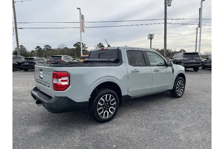 $26988 : Ford Maverick 2023 Lariat 4d image 2