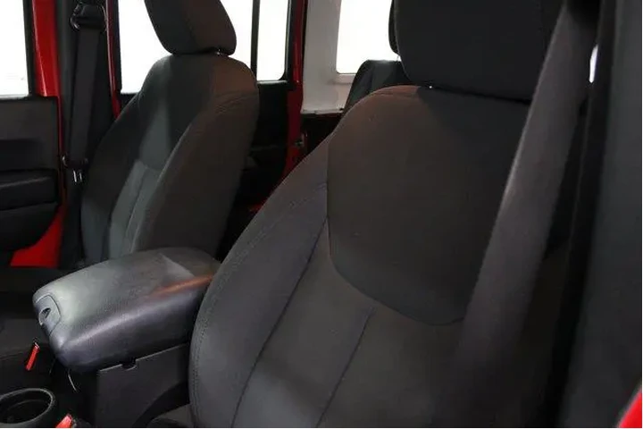 $22985 : Jeep Wrangler JK Unlimited 2 image 5