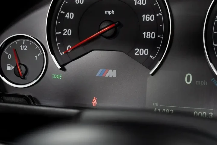 $38477 : BMW M4 2015 2dr Convertible image 6