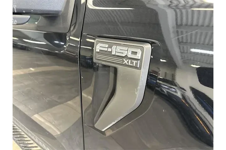 $39500 : Ford F-150 2023 4x4 XLT 4dr image 8