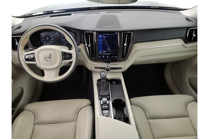 $28998 : Volvo XC60 2021 T5 Inscripti image 9