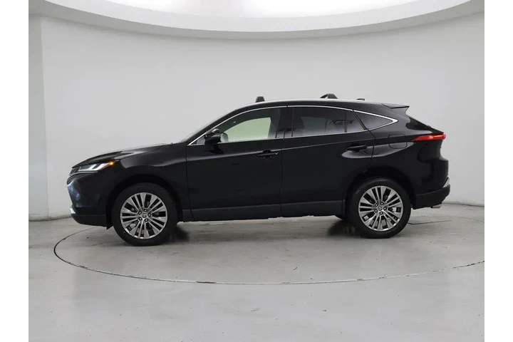 $28998 : Toyota Venza 2022 AWD XLE 4d image 3