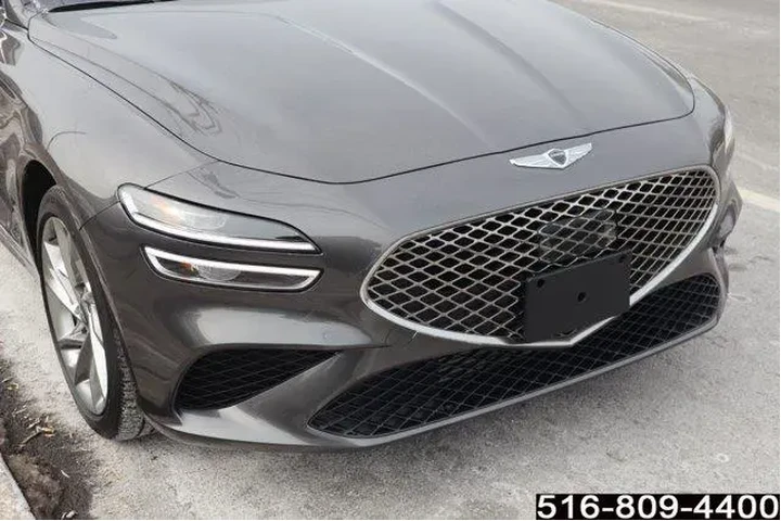 $25947 : Genesis G70 2022 2.0T 4dr Se image 2