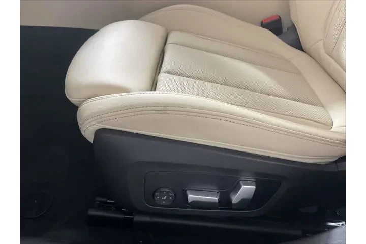 $36943 : BMW 3 Series 2023 AWD 330i x image 10