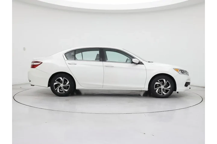 $18998 : Honda Accord 2016 LX 4dr Sed image 7