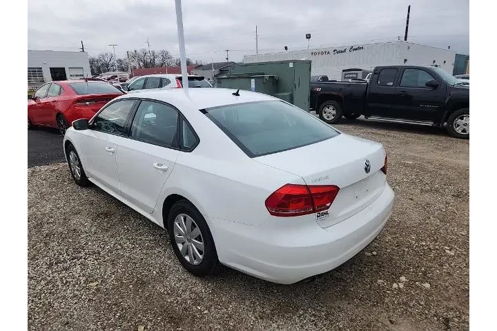 $6911 : Volkswagen Passat 2013 Wolfs image 4