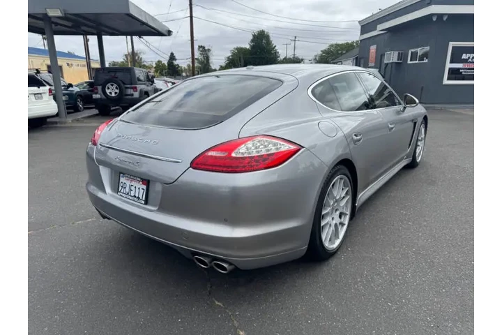 $17998 : 2010 Panamera S image 6