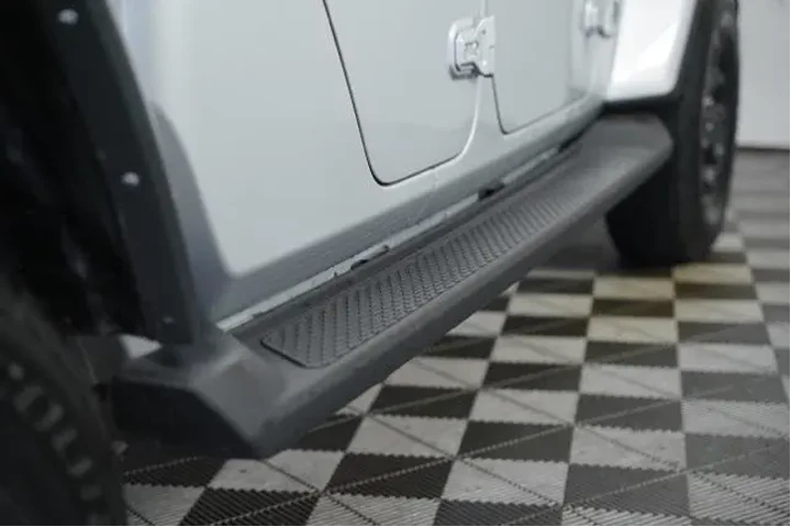 $29887 : Jeep Gladiator 2022 4x4 Will image 9