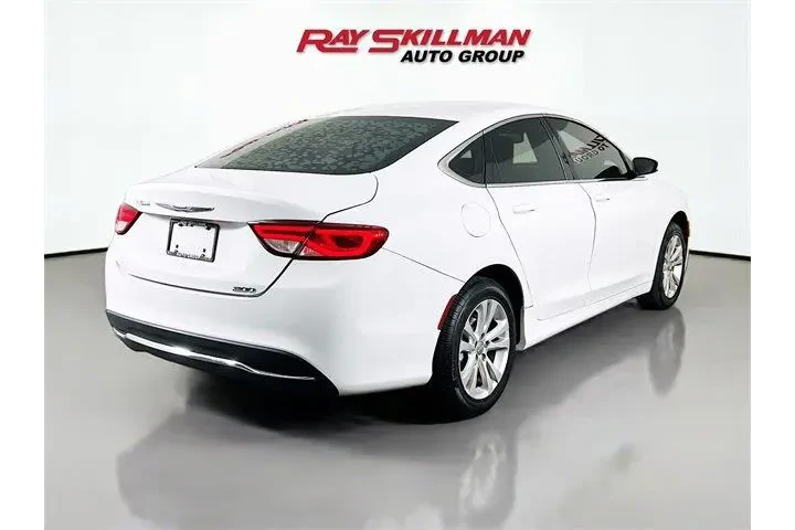 $9975 : Chrysler 200 2015 Limited 4d image 7