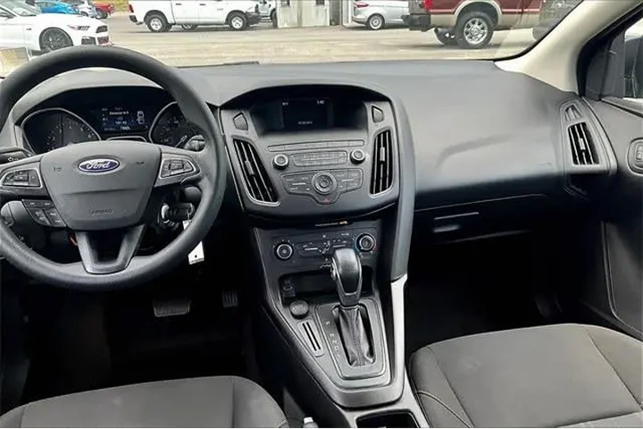 $11000 : Ford Focus 2018 SE 4dr Sedan image 6