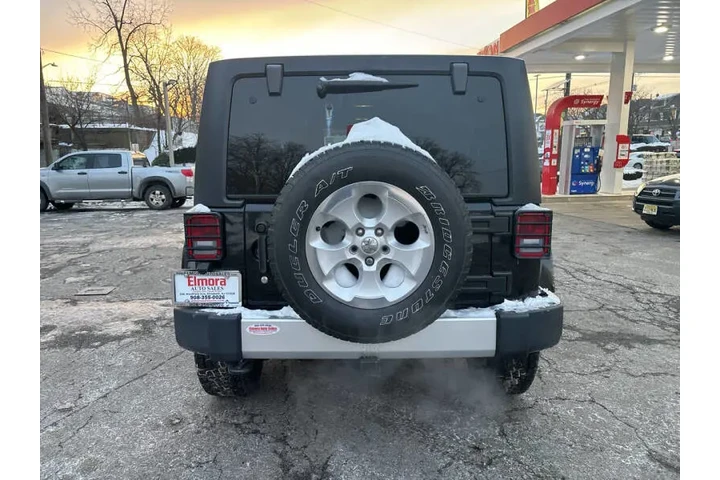 $15499 : 2015 Wrangler Unlimited Sahara image 6