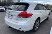 $12000 : PRE-OWNED 2010 TOYOTA VENZA thumbnail