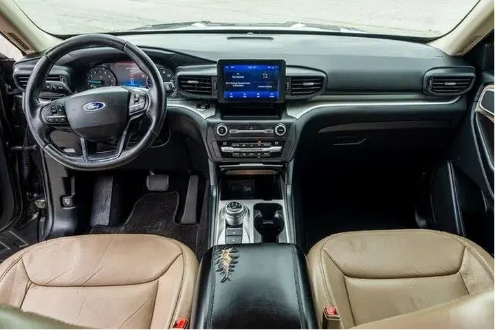 $15380 : Ford Explorer 2020 XLT 4dr S image 9