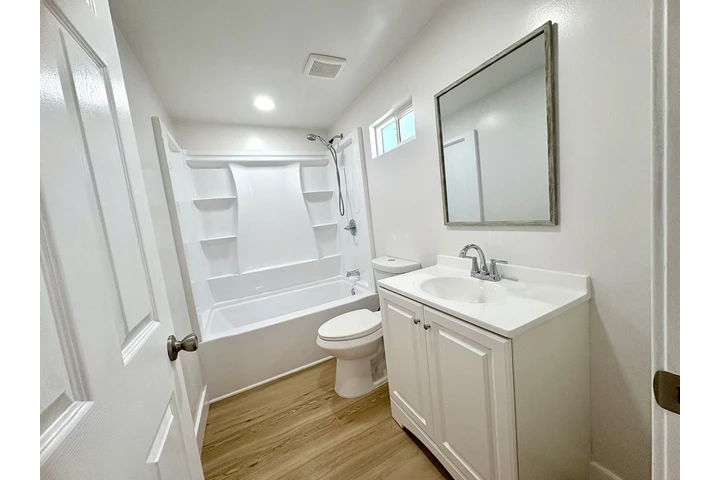 $1100 : Se renta cuarto  privado image 2