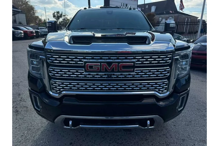 2020 GMC Sierra 2500HD Denali image 2