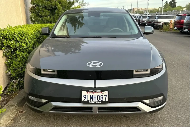 $26990 : Hyundai IONIQ 5 2024 SEL 4dr image 3