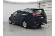 $24998 : Chrysler Pacifica 2021 Touri thumbnail