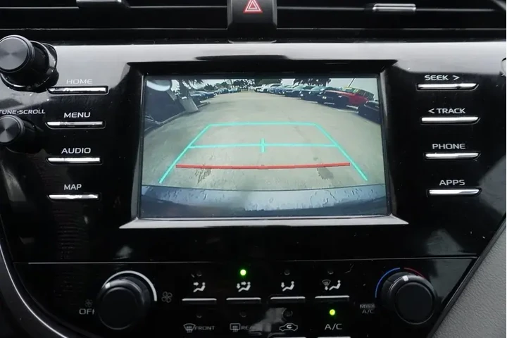 $18988 : Toyota Camry 2019 SE 4dr Sed image 9