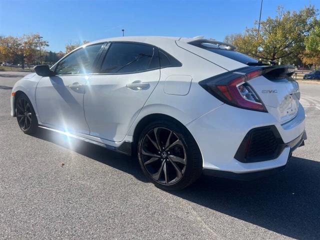 $13900 : 2017 Civic Sport image 8