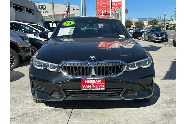$27998 : BMW 3 Series 2021 330i 4dr S image 8