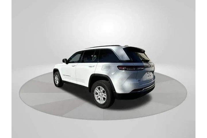 $23575 : Jeep Grand Cherokee 2024 4x2 image 5