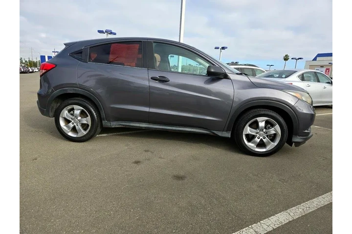 $12599 : Honda HR-V 2016 LX 4dr Cross image 4