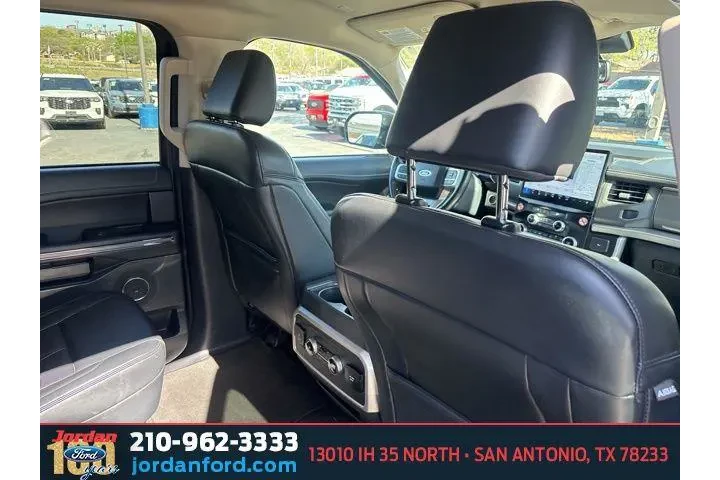$38874 : Ford Expedition 2024 4x2 XLT image 7