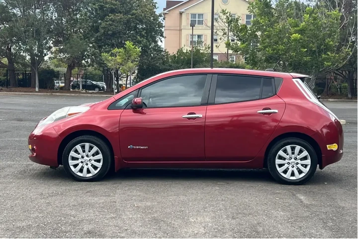 Nissan LEAF 2015 S 4dr Hatch image 6