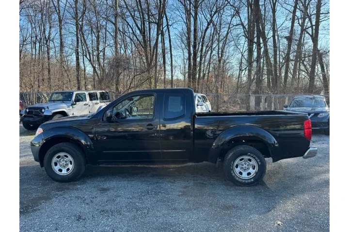 $10990 : 2015 Frontier S image 5