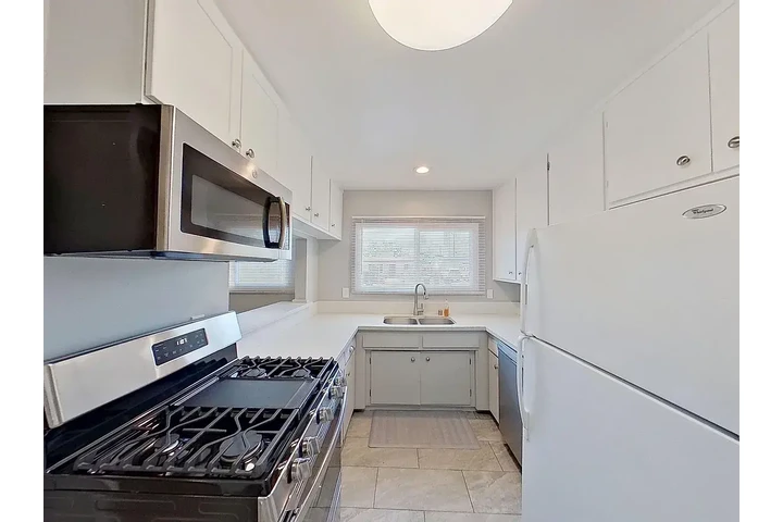 $1700 : FOR RENT🏡Buena Park, CA☎️ image 2