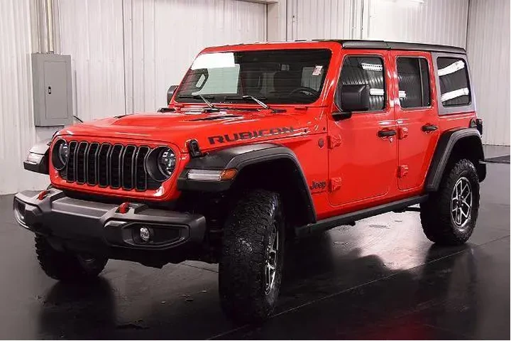 $40000 : Jeep Wrangler 2024 4x4 Rubic image 3