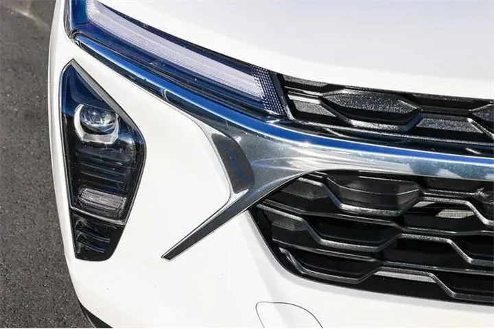 $19498 : Chevrolet Trax 2025 LT 4dr C image 10