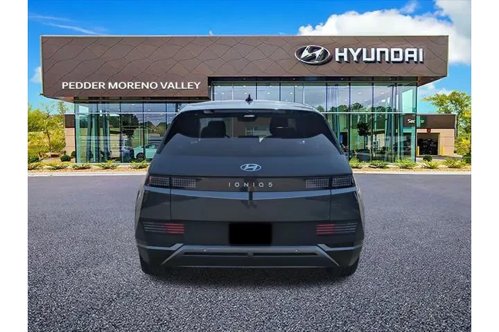 $23573 : Hyundai IONIQ 5 2024 SE 4dr image 4