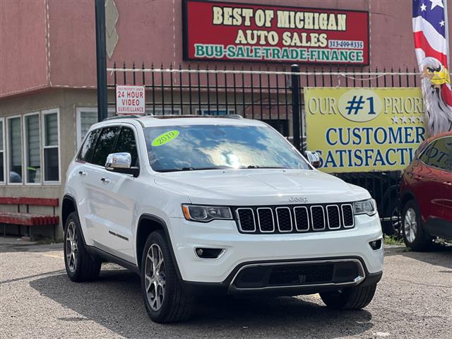 $22999 : 2019 Grand Cherokee image 1