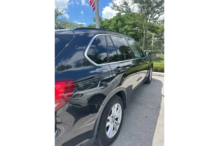 $13590 : BMW X5 2015 AWD xDrive35d 4d image 4