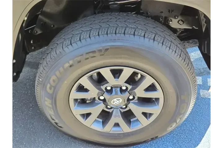 $36988 : Toyota Tacoma 2023 4x4 TRD S image 8