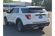 $33988 : Ford Explorer 2023 AWD XLT 4 thumbnail